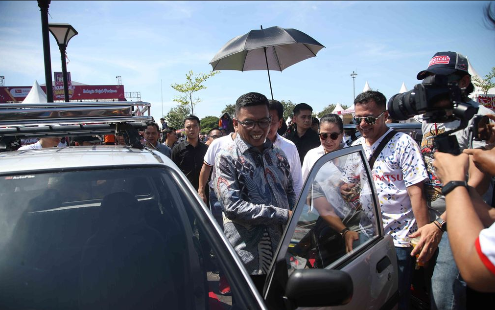Perjalanan Bermula: Kisah Mobil Pertama Gubernur Banten, Andra Soni